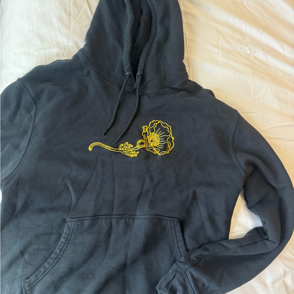 Black Mens Nike L pullover hoodie yellow flower